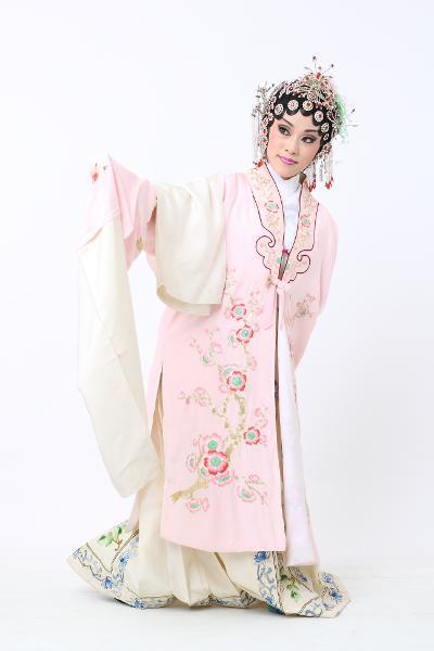 林芸丞
